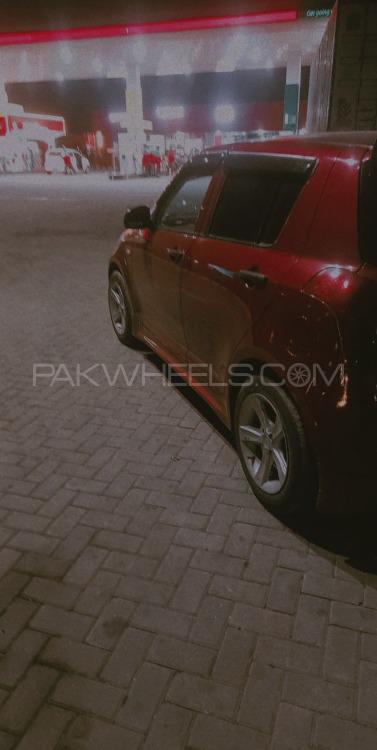 Suzuki Swift - 2012  Suzuki Swift - 2012  Image-2