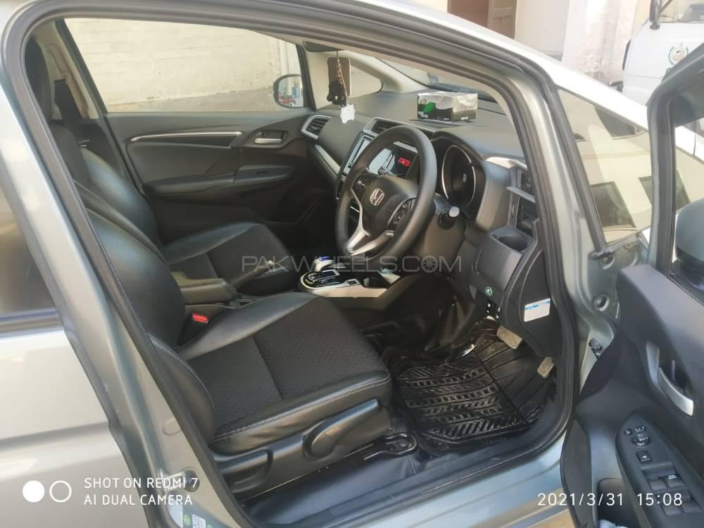 Honda Fit 2014 for Sale in Lahore Honda Fit 2014 for Sale in Lahore Image-9