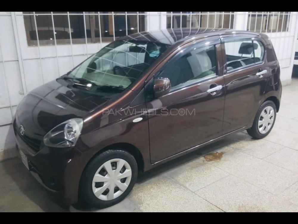 Daihatsu mira 2014