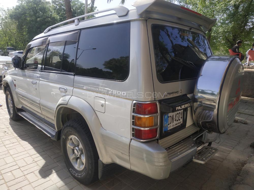 مٹسوبیشی پجیرو 1997 for Sale in اسلام آباد مٹسوبیشی پجیرو 1997 for Sale in اسلام آباد Image-4
