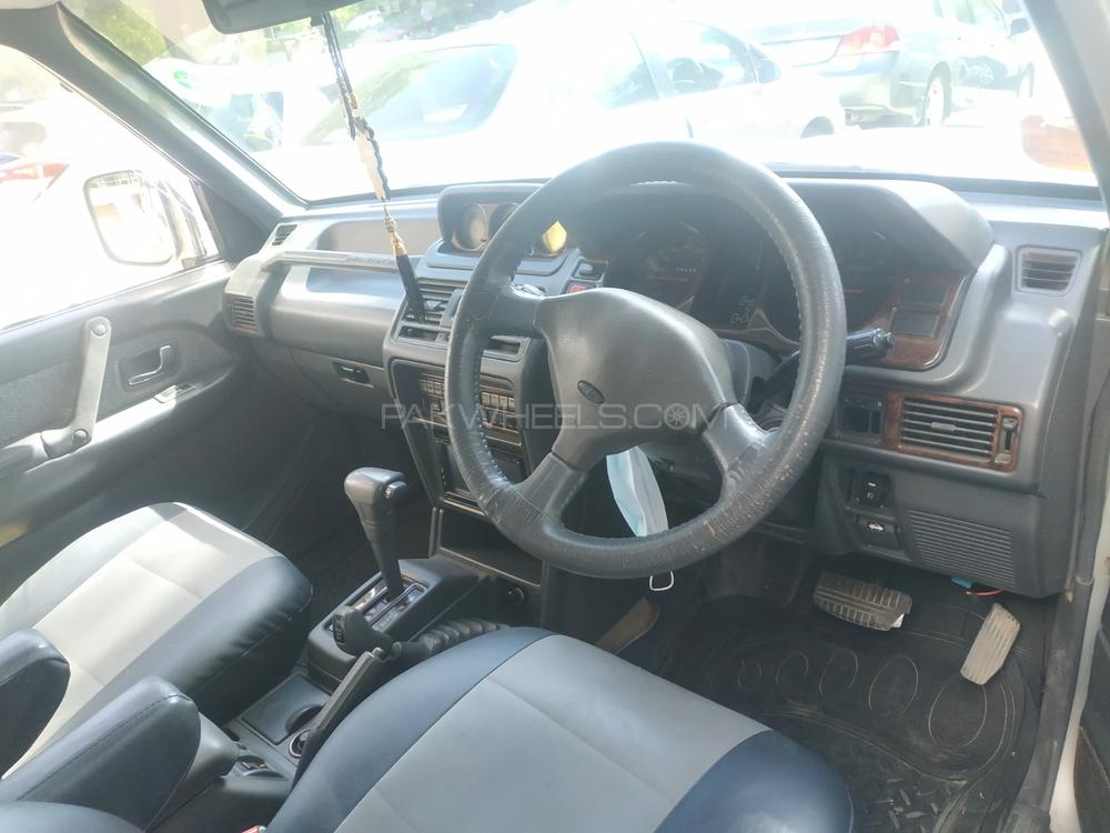 مٹسوبیشی پجیرو 1997 for Sale in اسلام آباد مٹسوبیشی پجیرو 1997 for Sale in اسلام آباد Image-5