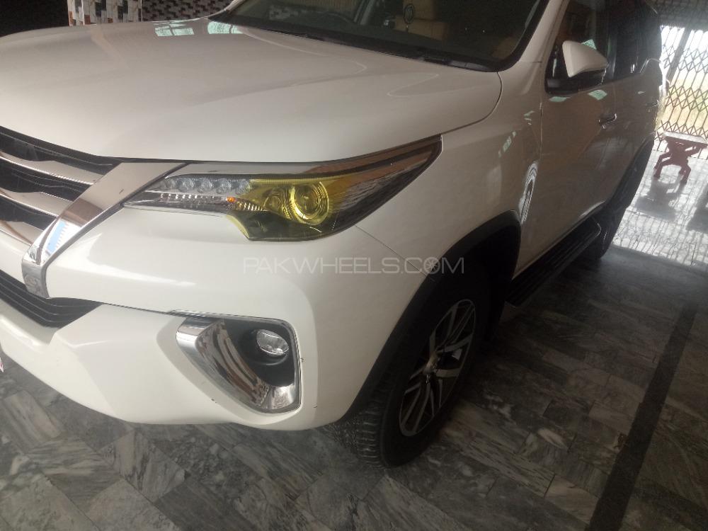 Toyota Fortuner 2019 for Sale in Sargodha Toyota Fortuner 2019 for Sale in Sargodha Image-10