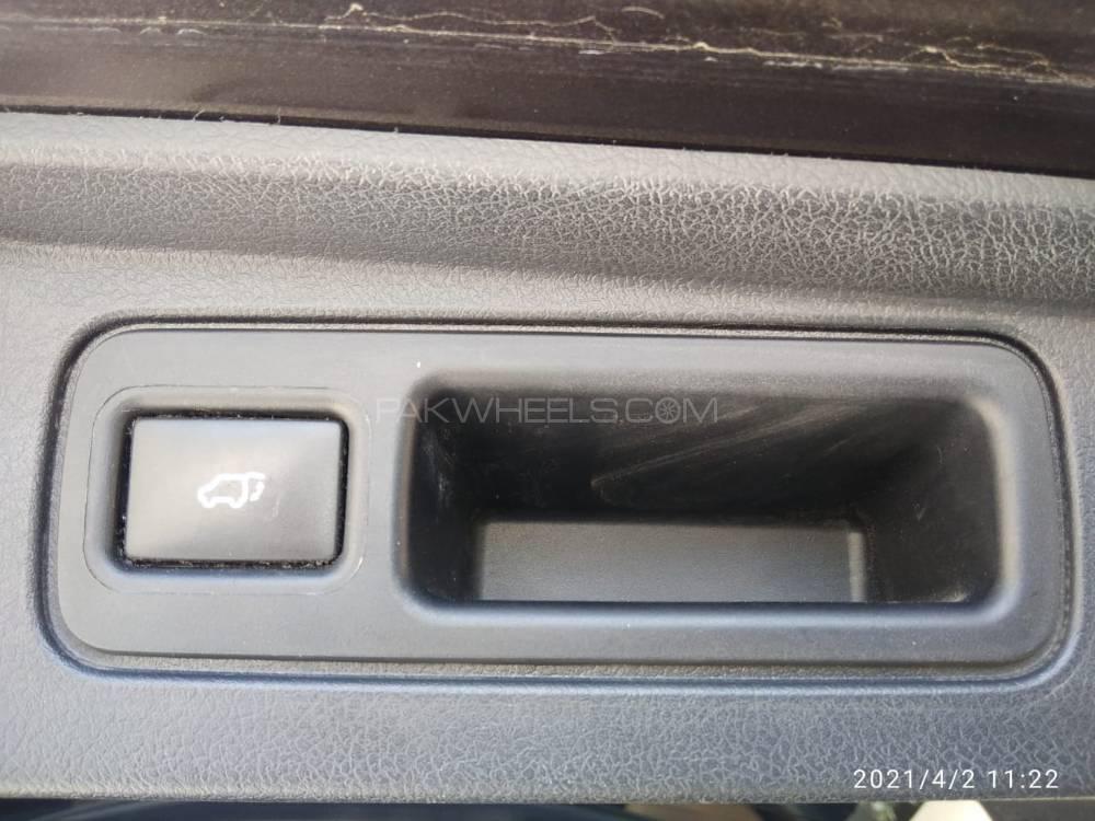 Toyota Fortuner 2018 for Sale in Lahore Toyota Fortuner 2018 for Sale in Lahore Image-13