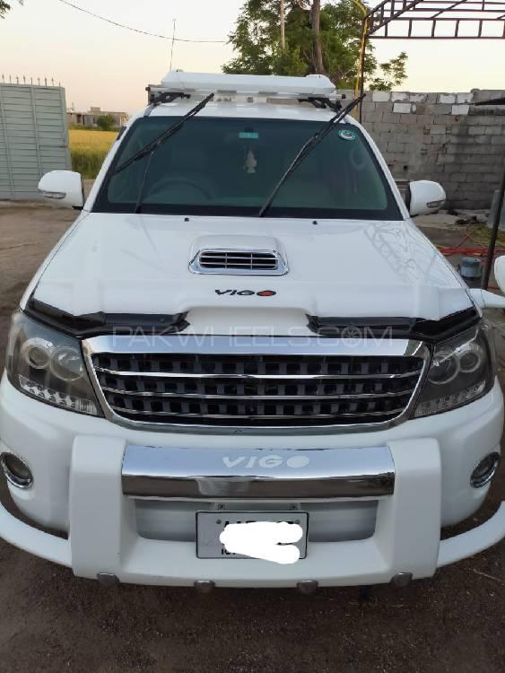 Toyota Hilux 2010 for Sale in Taxila Image-1