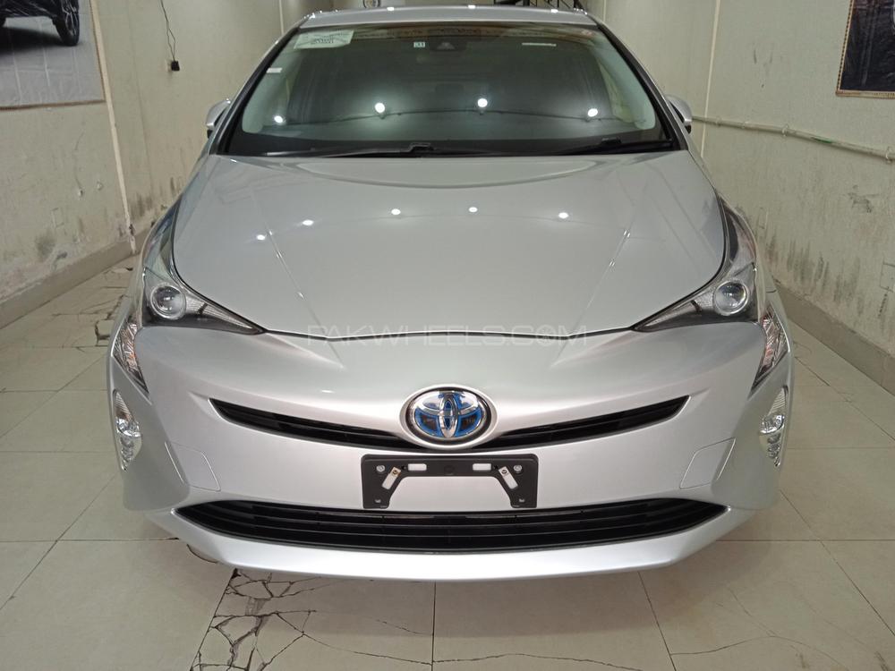 Toyota Prius 2017 for Sale in Faisalabad Image-1