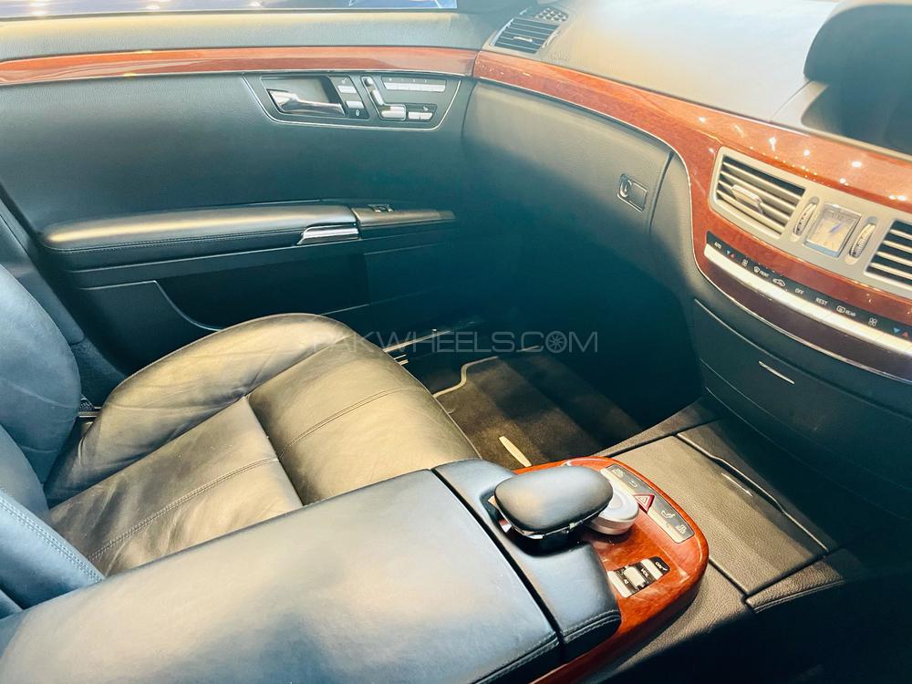 مرسڈیز بینز ایس کلاس 2007 for Sale in لاہور مرسڈیز بینز ایس کلاس 2007 for Sale in لاہور Image-10
