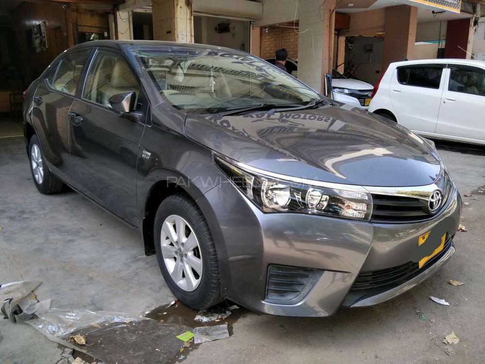 Toyota Corolla 2017 for Sale in Karachi Image-1