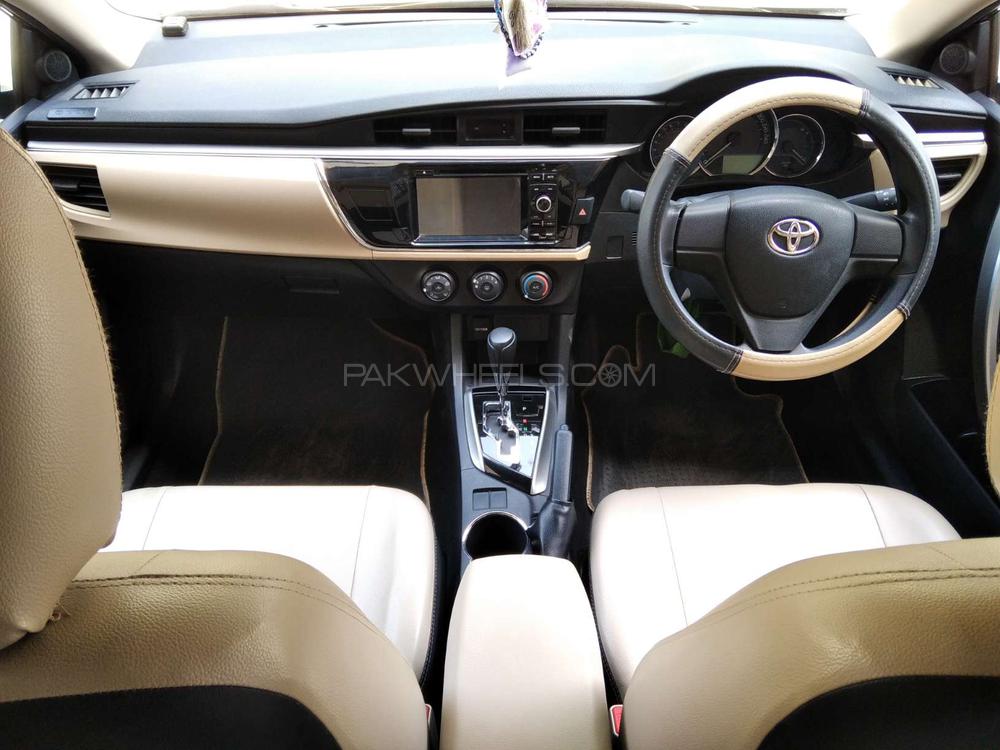 Toyota Corolla 2017 for Sale in Karachi Toyota Corolla 2017 for Sale in Karachi Image-10