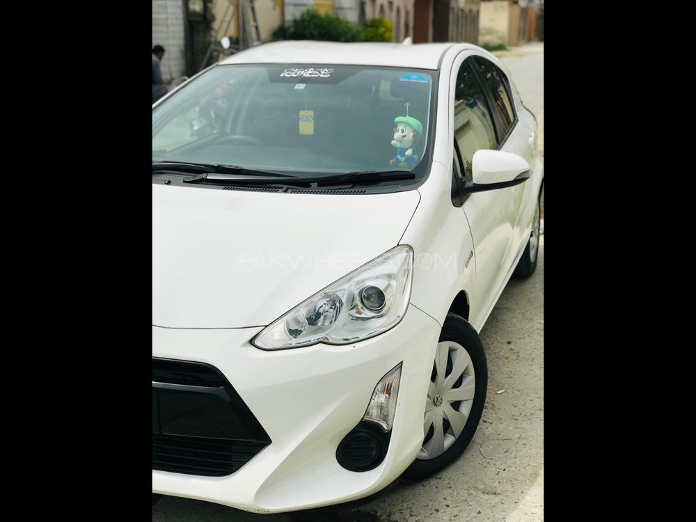 Toyota Aqua 2015 for Sale in Mardan Image-1