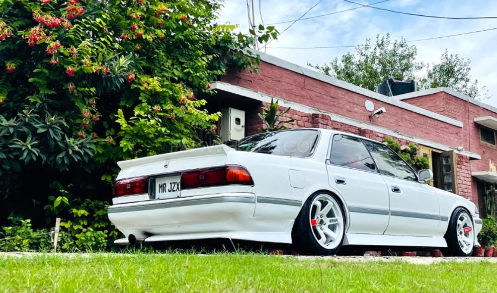 Toyota Mark II - 1990  Image-1