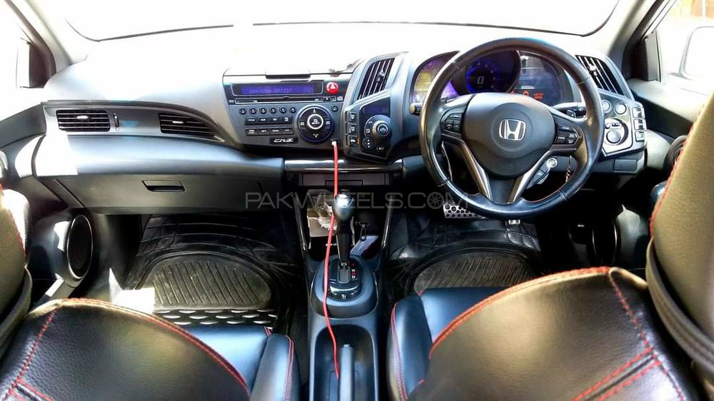 Honda CR-Z 2014 for Sale in Karachi Honda CR-Z 2014 for Sale in Karachi Image-14
