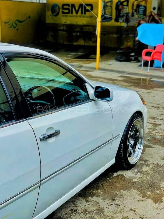 Toyota Mark II - 2003  Image-1