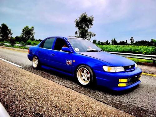 Toyota Corolla - 1998