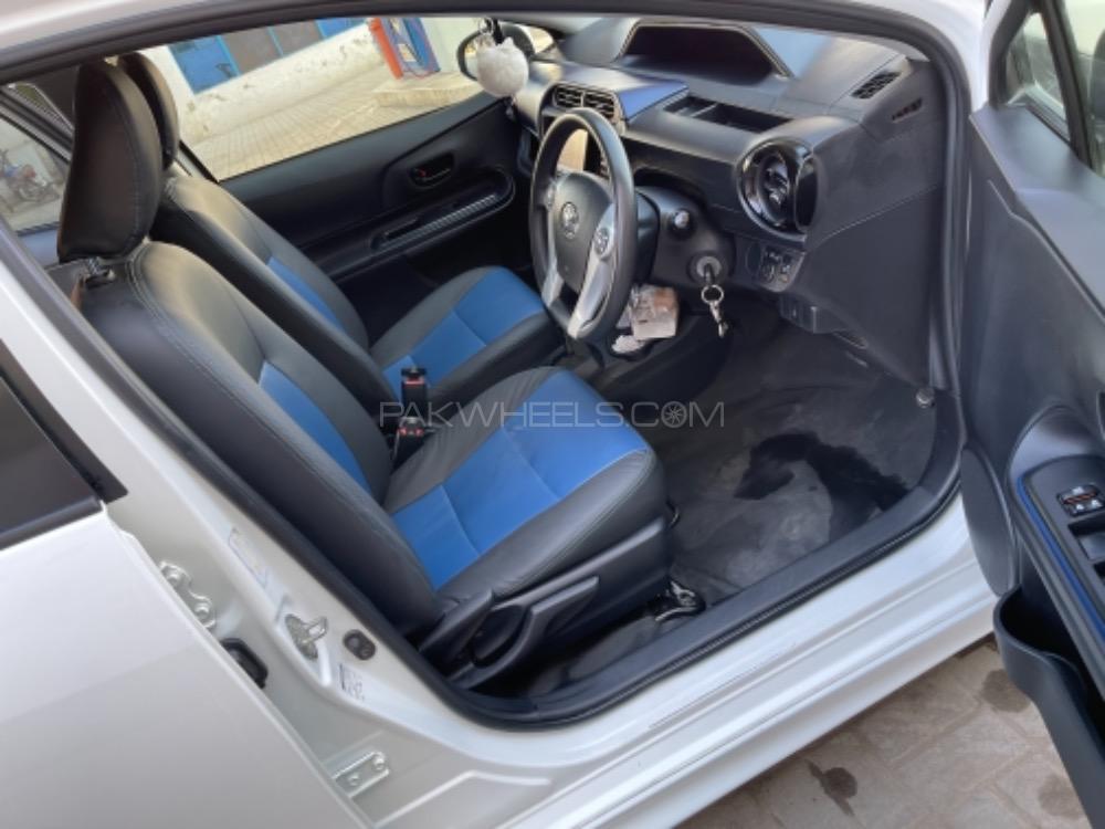 ٹویوٹا اکوا 2015 for Sale in پشاور ٹویوٹا اکوا 2015 for Sale in پشاور Image-11