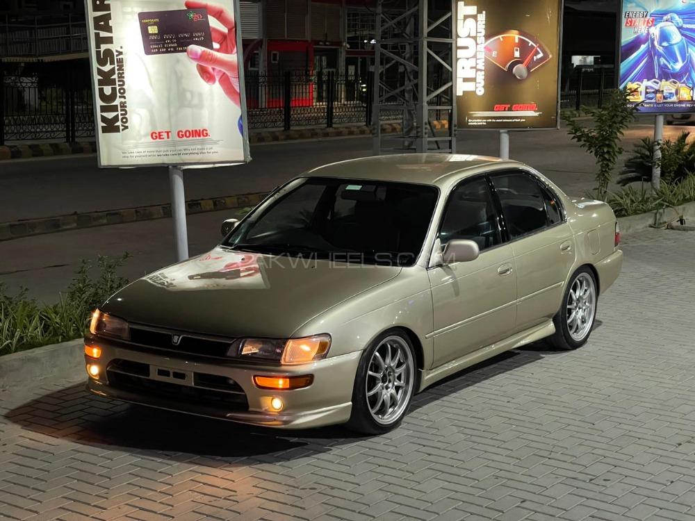 Toyota Corolla - 1998  Image-1