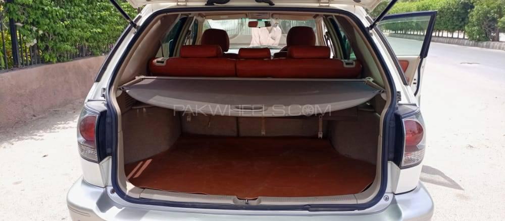 Lexus RX Series 2002 for Sale in Karachi Lexus RX Series 2002 for Sale in Karachi Image-5