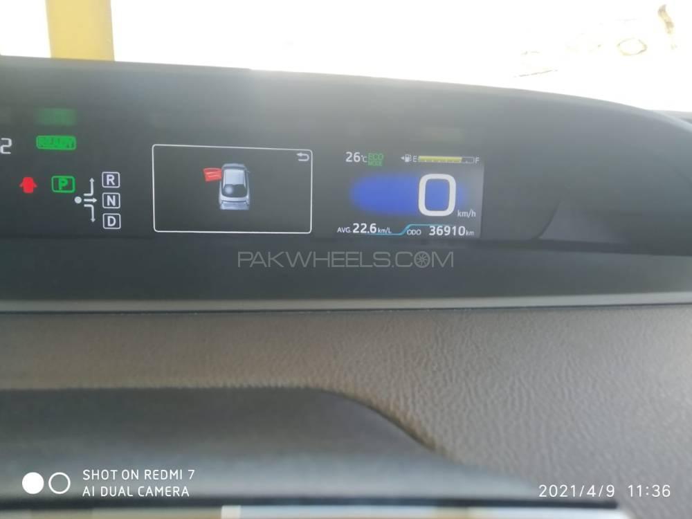 ٹویوٹا پریوس 2018 for Sale in لاہور ٹویوٹا پریوس 2018 for Sale in لاہور Image-9