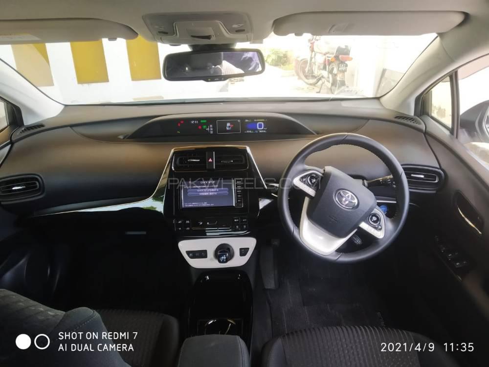 ٹویوٹا پریوس 2018 for Sale in لاہور ٹویوٹا پریوس 2018 for Sale in لاہور Image-11