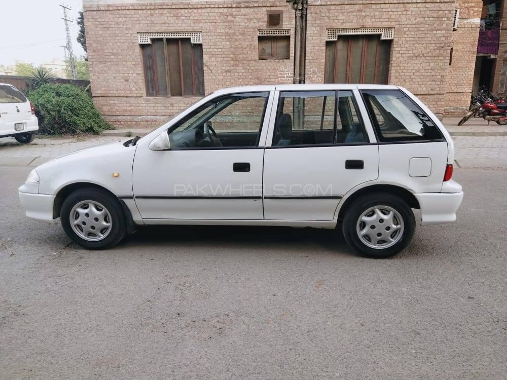 Suzuki Cultus 2004 for Sale in Lahore Suzuki Cultus 2004 for Sale in Lahore Image-6