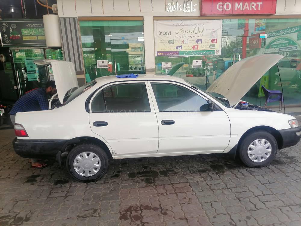 Toyota Corolla 2000 for Sale in Lahore Toyota Corolla 2000 for Sale in Lahore Image-3