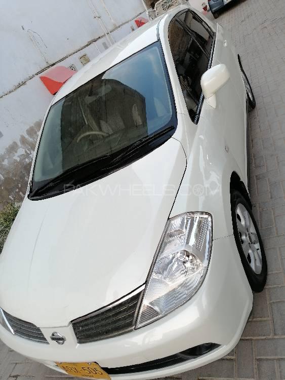 Nissan Tiida 2009 for Sale in Karachi Image-1