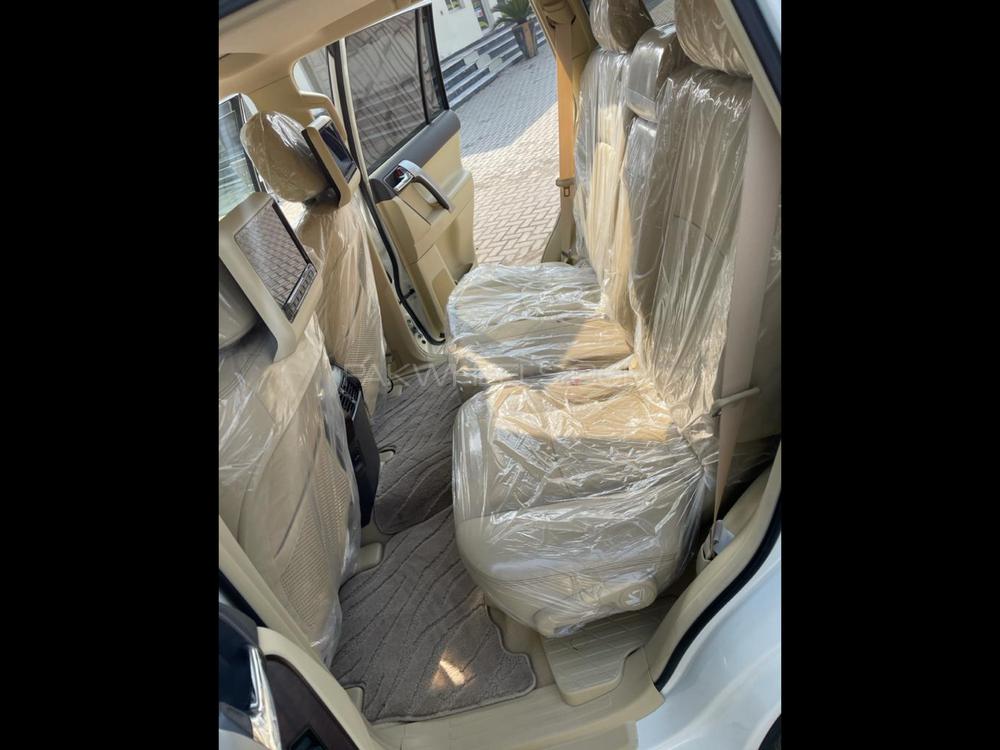 ٹویوٹا پراڈو 2015 for Sale in پشاور ٹویوٹا پراڈو 2015 for Sale in پشاور Image-8