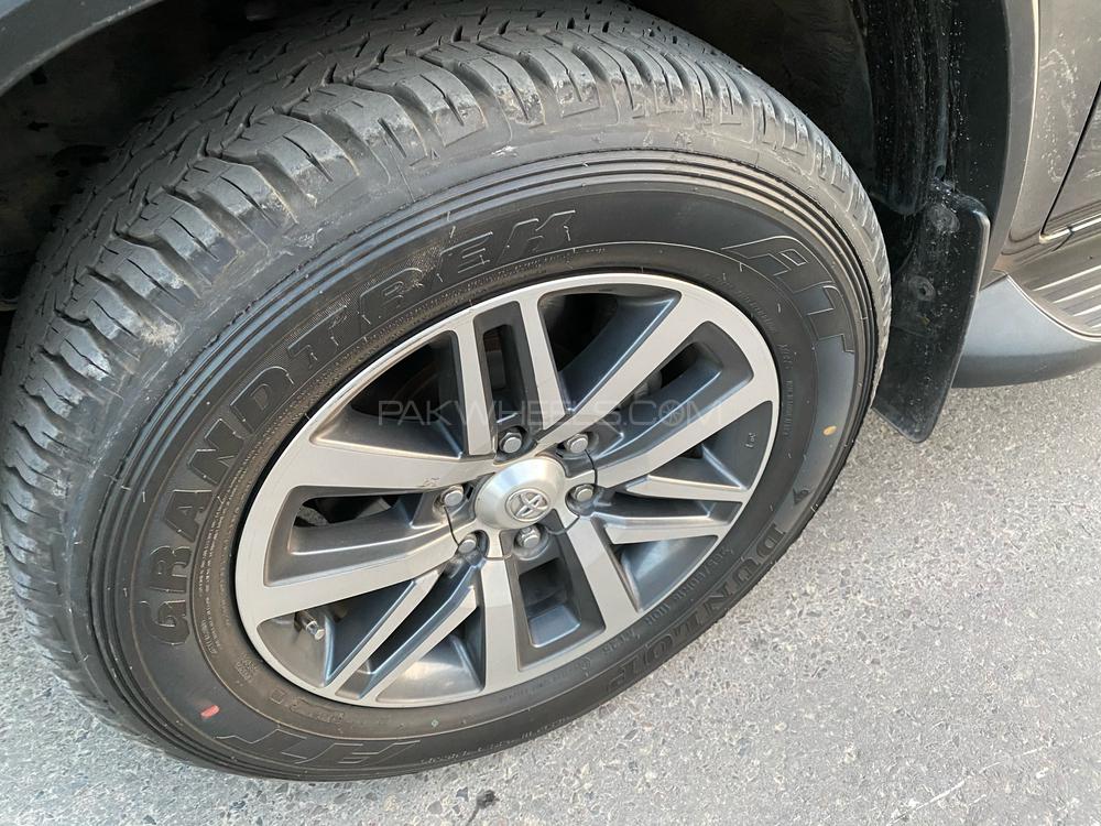 Toyota Fortuner 2017 for Sale in Lahore Toyota Fortuner 2017 for Sale in Lahore Image-4