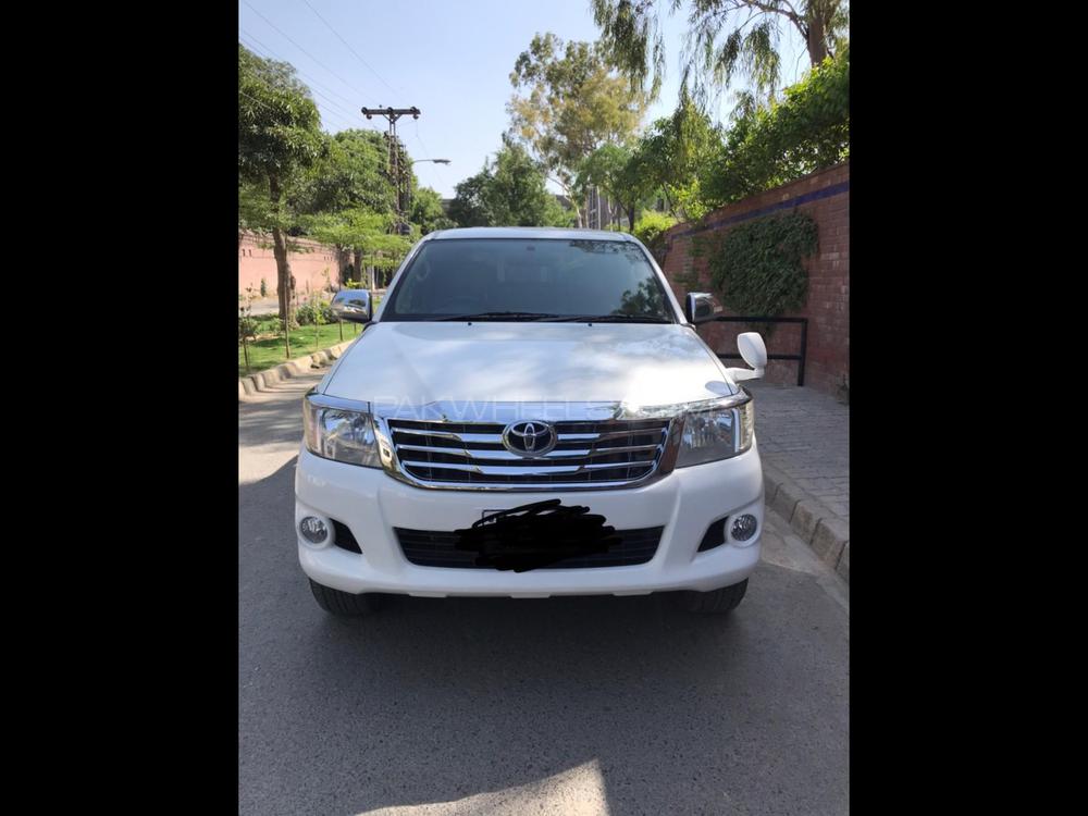 ٹویوٹا ہائیلکس 2015 for Sale in لاہور Image-1