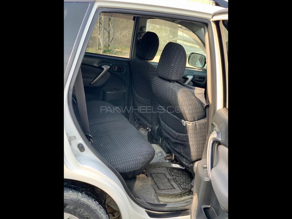 ٹویوٹا راو 4 2005 for Sale in اسلام آباد ٹویوٹا راو 4 2005 for Sale in اسلام آباد Image-8