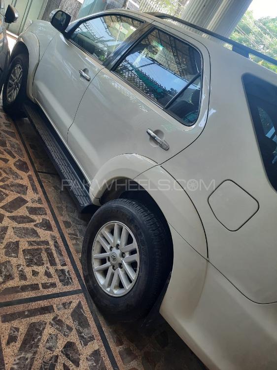ٹویوٹا فورچیونر 2013 for Sale in لاہور ٹویوٹا فورچیونر 2013 for Sale in لاہور Image-9