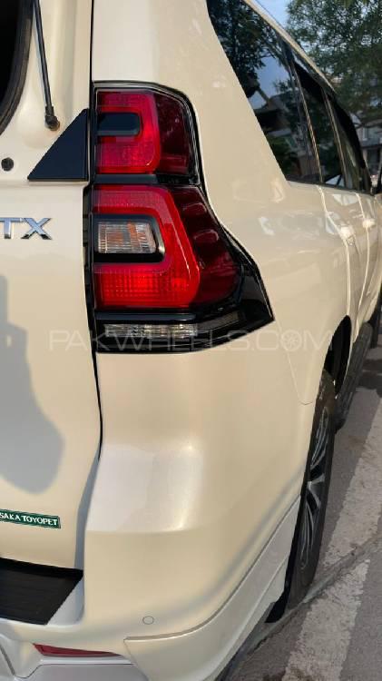 Toyota Prado 2018 for Sale in Rawalpindi Toyota Prado 2018 for Sale in Rawalpindi Image-10