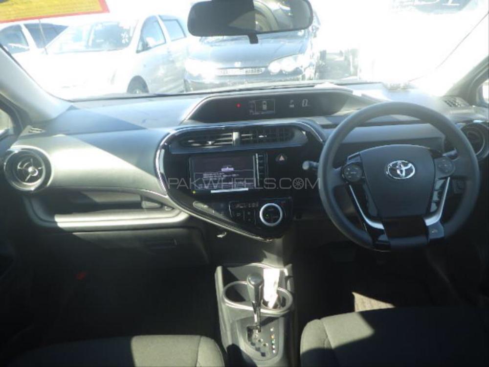 Toyota Aqua 2018 for Sale in Karachi Toyota Aqua 2018 for Sale in Karachi Image-13