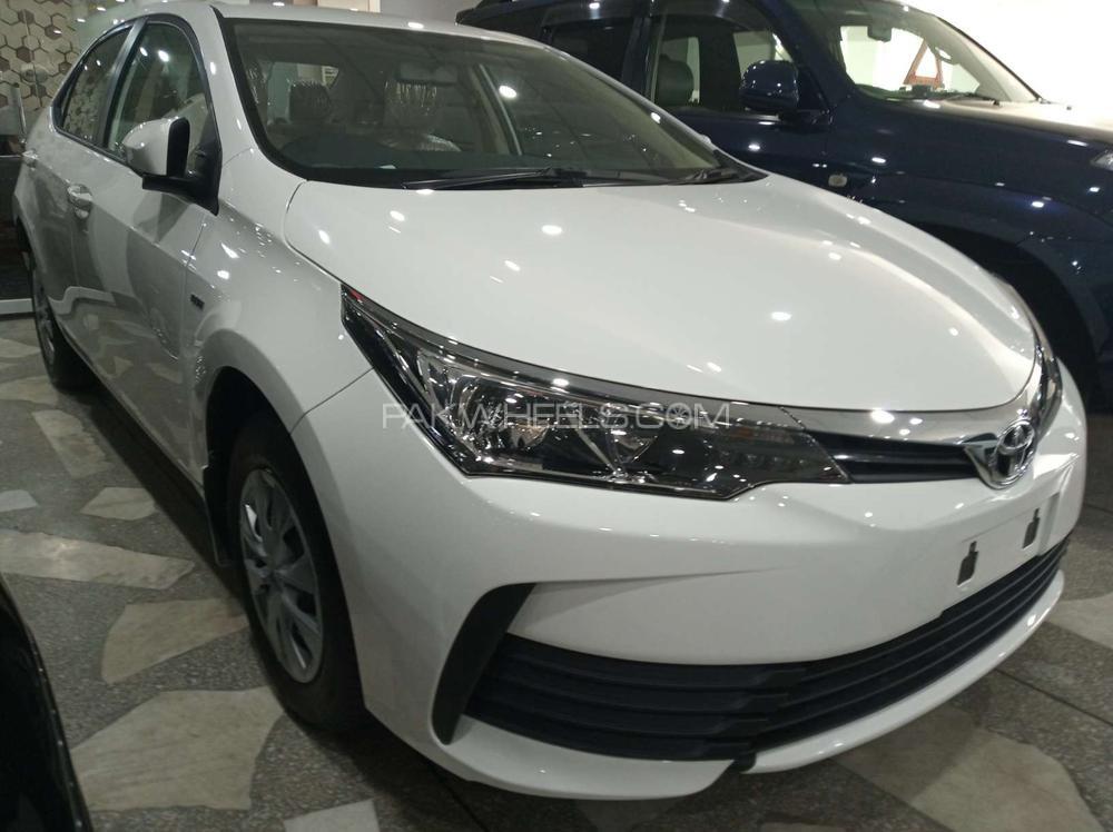 Toyota Corolla 2018 for Sale in Lahore Image-1