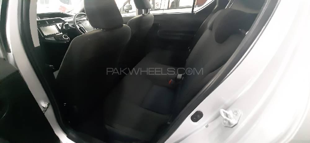 Toyota Aqua 2017 for Sale in Peshawar Toyota Aqua 2017 for Sale in Peshawar Image-9