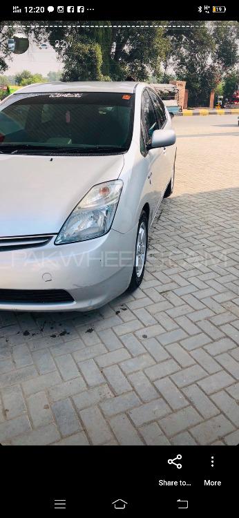 Toyota Prius 2010 for Sale in Kohat Toyota Prius 2010 for Sale in Kohat Image-3