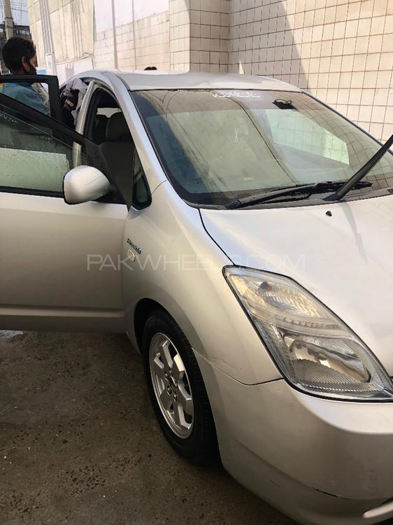 Toyota Prius 2010 for Sale in Kohat Toyota Prius 2010 for Sale in Kohat Image-6
