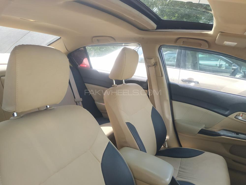ہونڈا سوک 2012 for Sale in اسلام آباد ہونڈا سوک 2012 for Sale in اسلام آباد Image-9