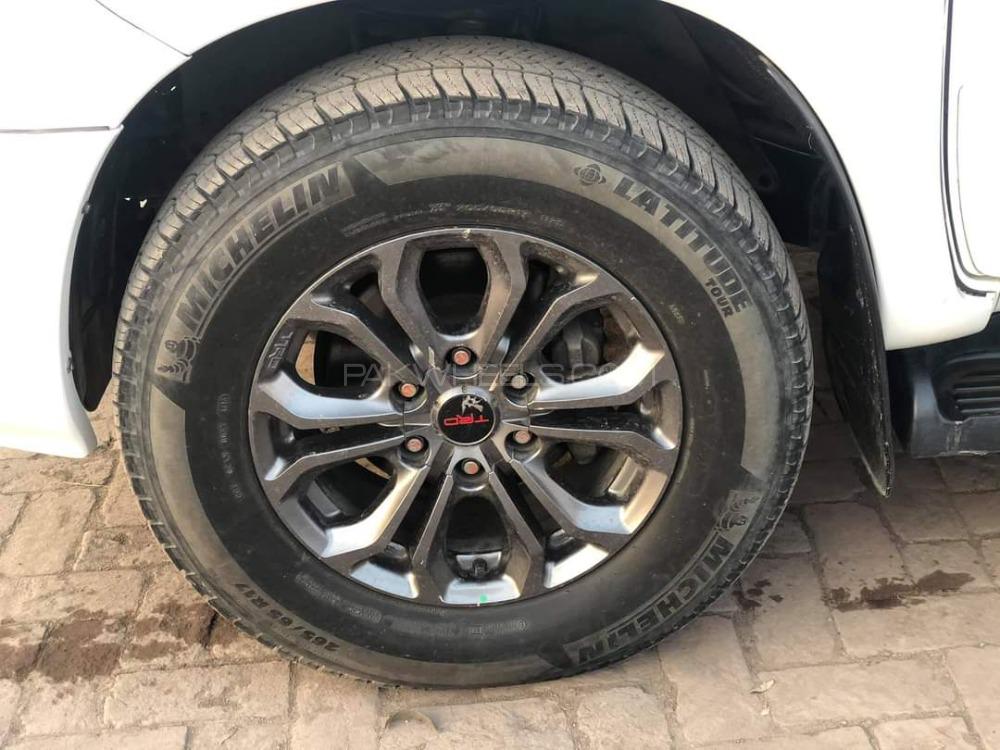 Toyota Fortuner 2015 for Sale in Gujranwala Toyota Fortuner 2015 for Sale in Gujranwala Image-5