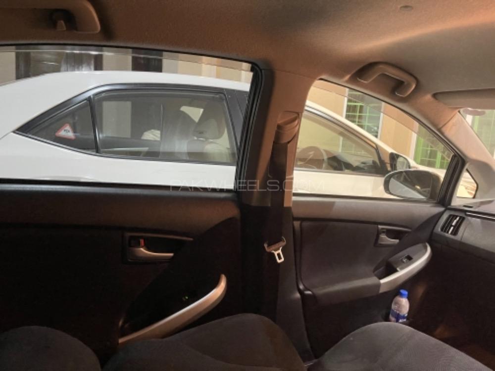 Toyota Prius 2014 for Sale in Faisalabad Toyota Prius 2014 for Sale in Faisalabad Image-15