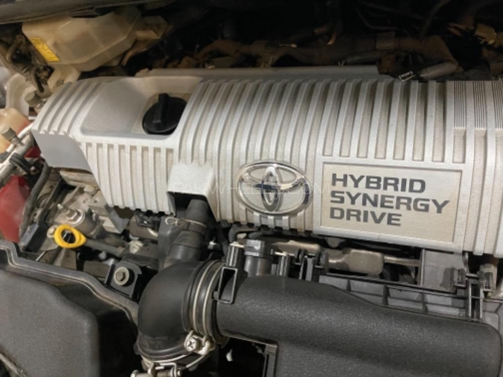 Toyota Prius 2014 for Sale in Faisalabad Toyota Prius 2014 for Sale in Faisalabad Image-12