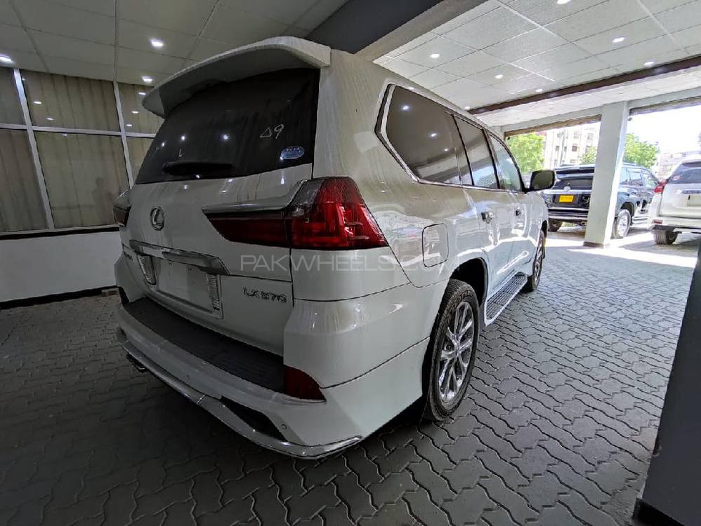 Lexus LX Series 2016 for Sale in Karachi Lexus LX Series 2016 for Sale in Karachi Image-10