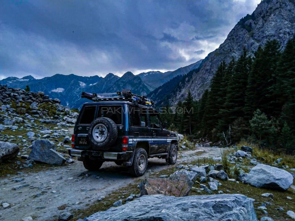 Toyota Land Cruiser - 1991  Image-1