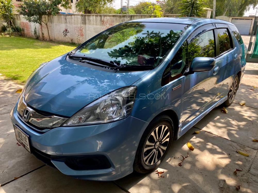 Honda Fit 2014 for Sale in Lahore Honda Fit 2014 for Sale in Lahore Image-2