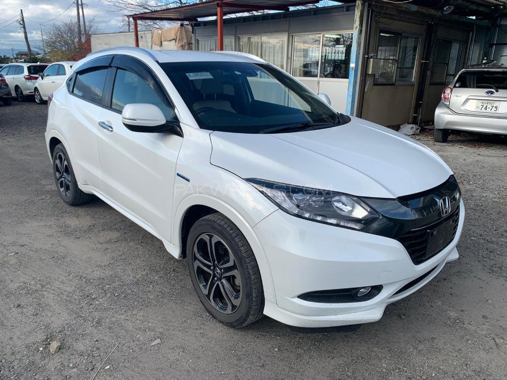 Honda Vezel 2015 for Sale in Karachi Image-1