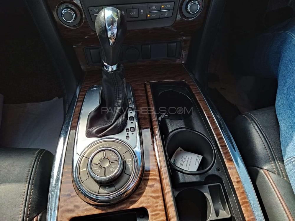 Nissan Patrol 2013 for Sale in Karachi Nissan Patrol 2013 for Sale in Karachi Image-9
