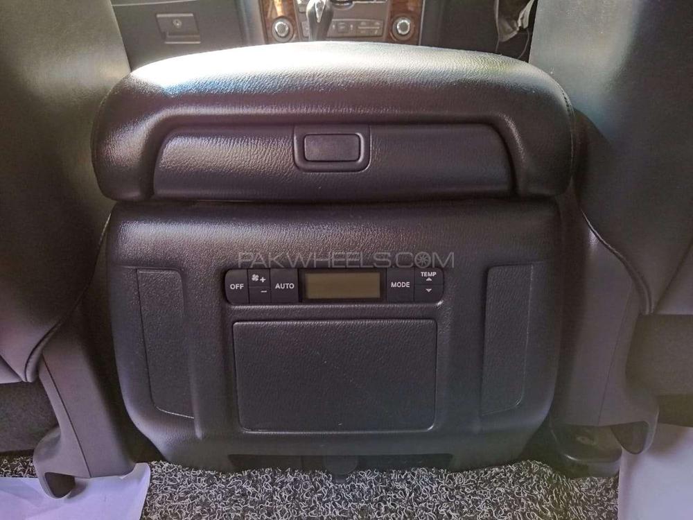 Nissan Patrol 2013 for Sale in Karachi Nissan Patrol 2013 for Sale in Karachi Image-12