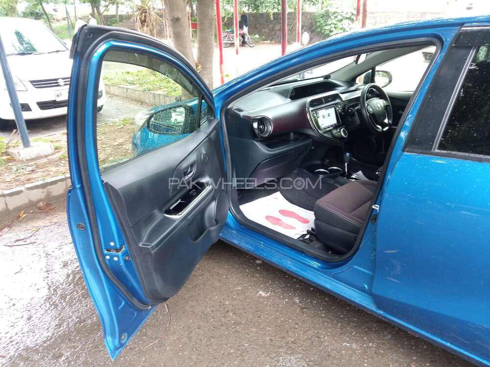 Toyota Aqua 2017 for Sale in Islamabad Toyota Aqua 2017 for Sale in Islamabad Image-8