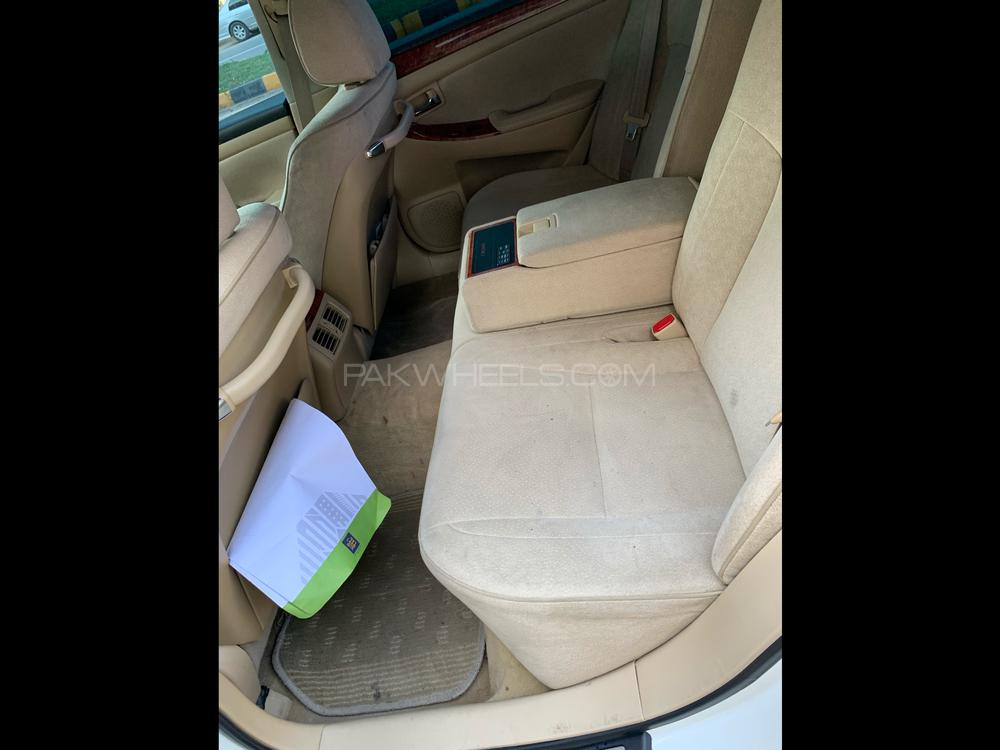 Toyota Crown 2004 for Sale in Islamabad Toyota Crown 2004 for Sale in Islamabad Image-4