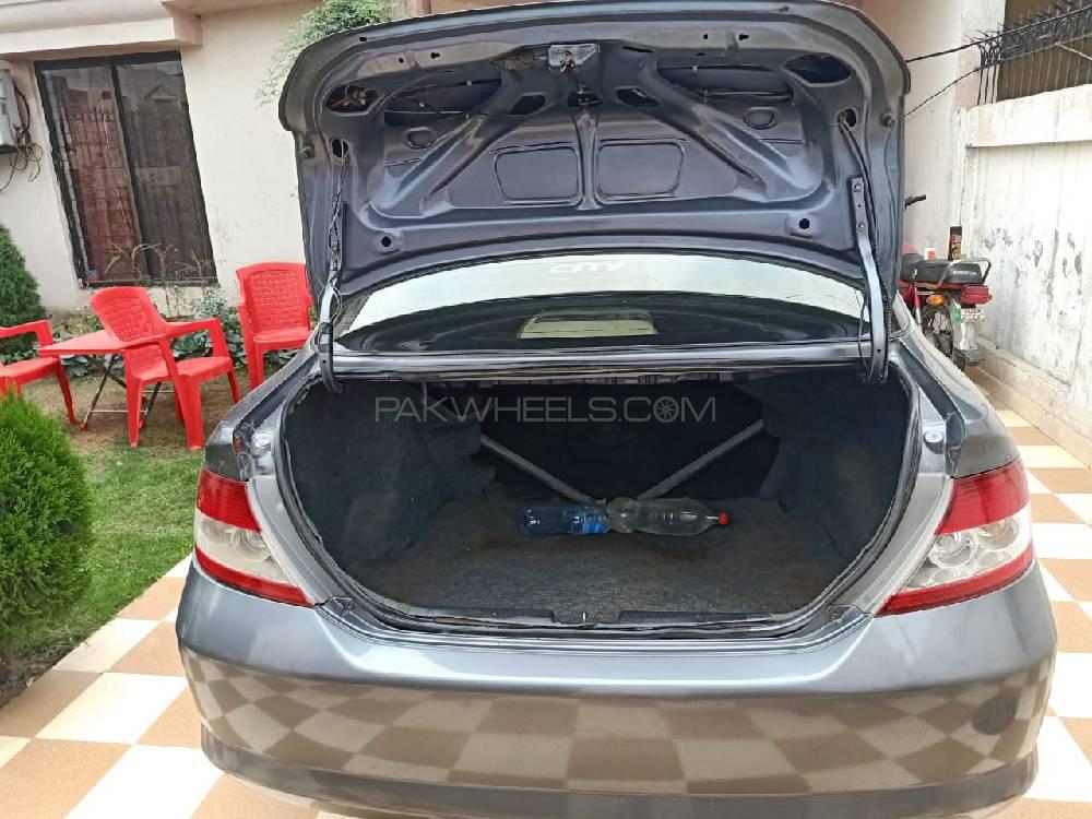 Honda City 2004 for Sale in Lahore Honda City 2004 for Sale in Lahore Image-6