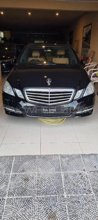 Mercedes Benz E Class 2011 for Sale in Islamabad Image-1